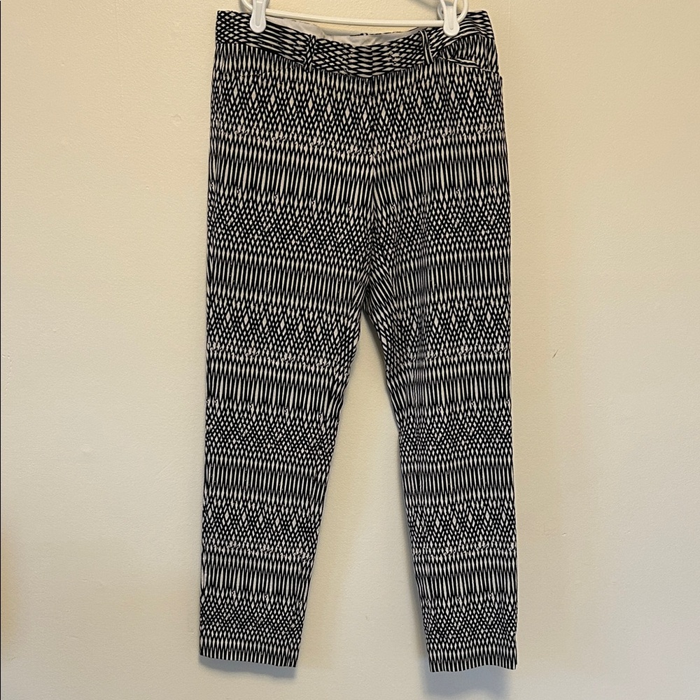 Lafayette 148 Downtown Black and White Patterned Pants
Size 4